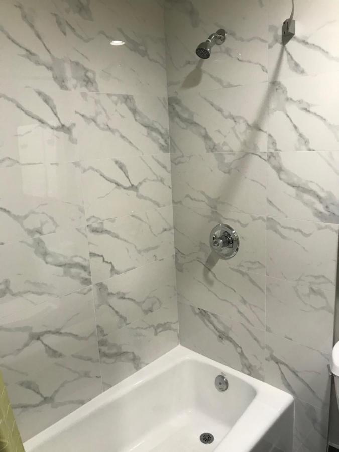 Hyland Inn بري المظهر الخارجي الصورة