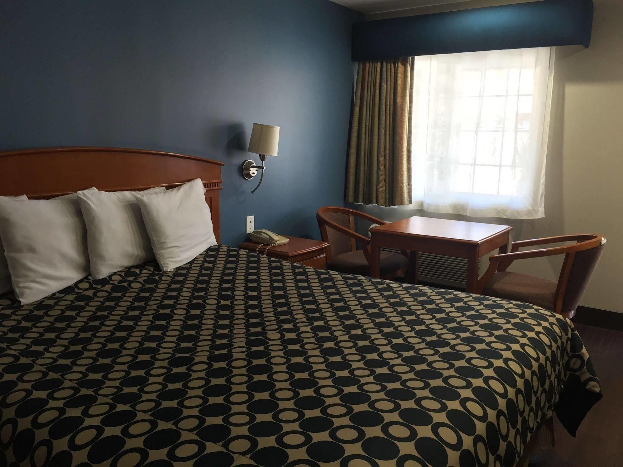 Hyland Inn بري المظهر الخارجي الصورة
